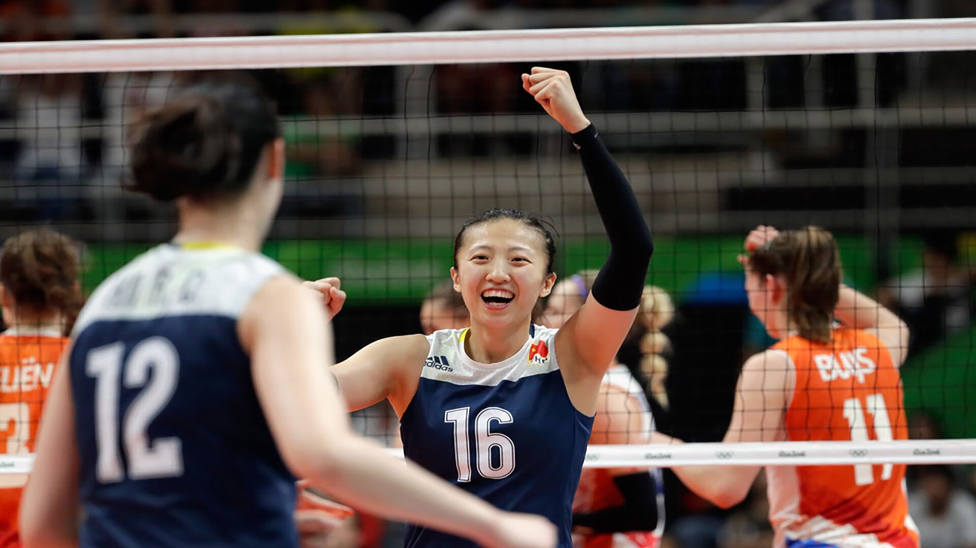 2026世界杯G组惊天冷门，越南3-0完胜罗马尼亚，苏亚雷斯神机妙算打造亚洲新神话